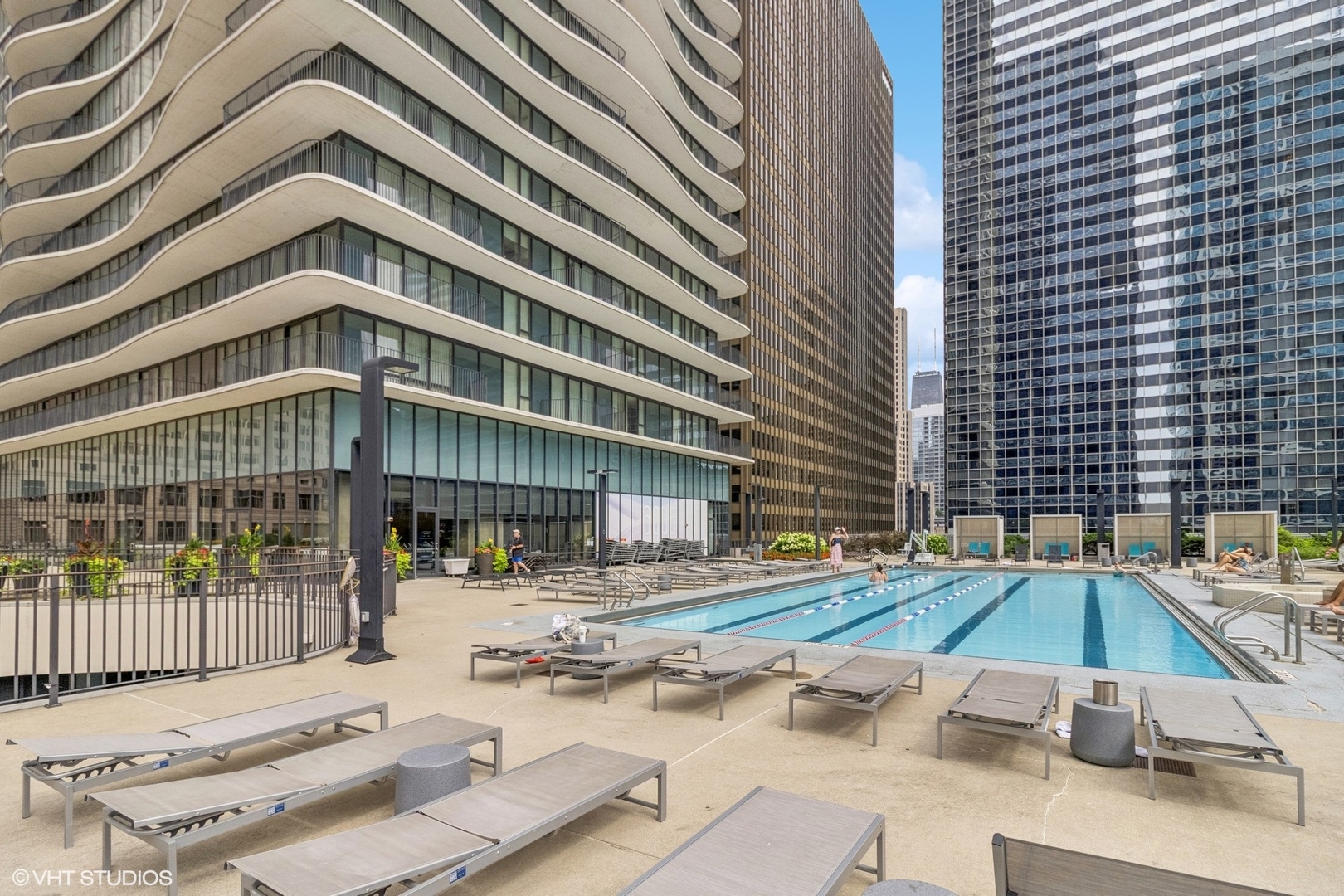 225 N Columbus Drive Unit: 6301