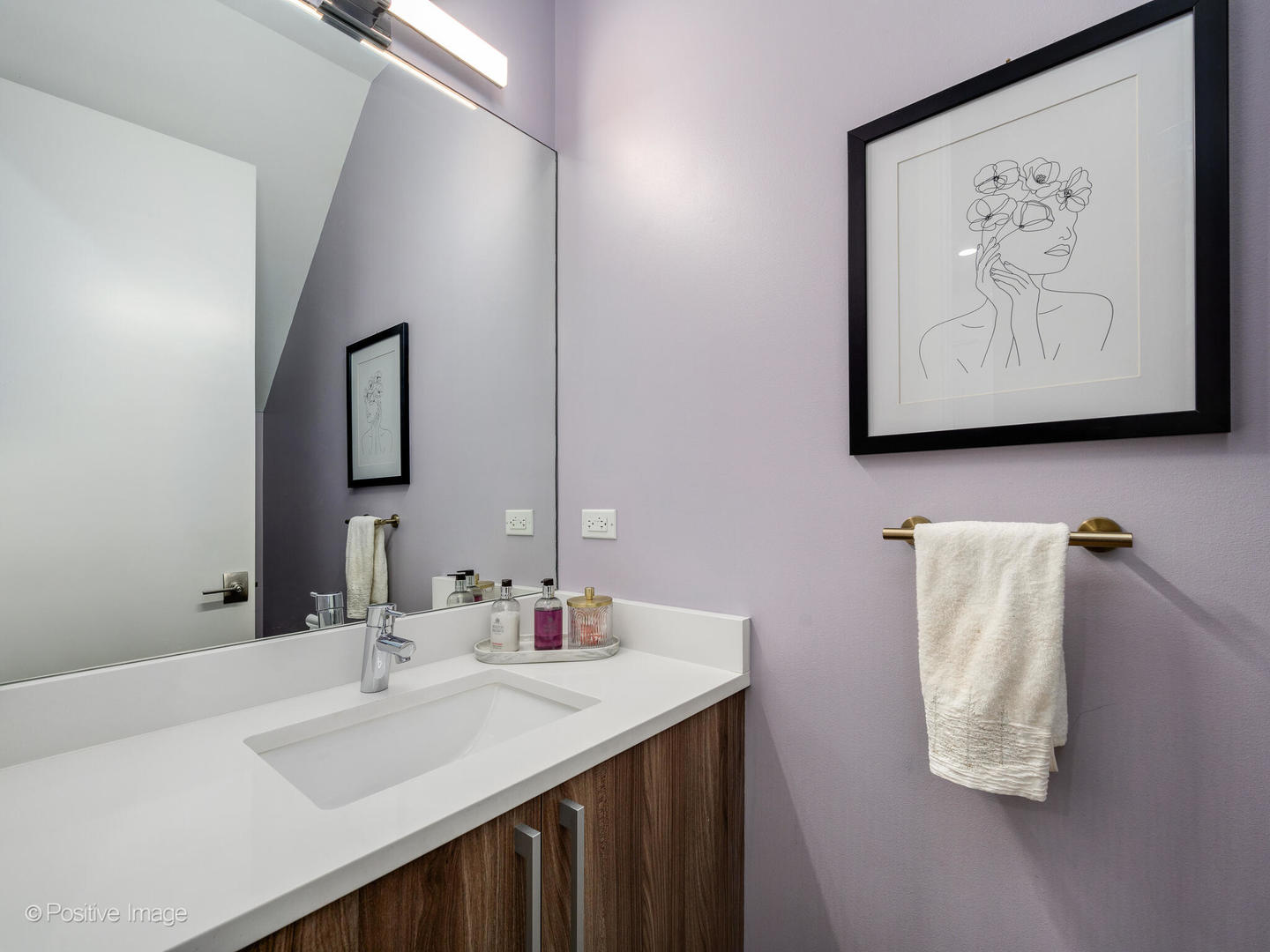 2239 W Armitage Avenue Unit: 1