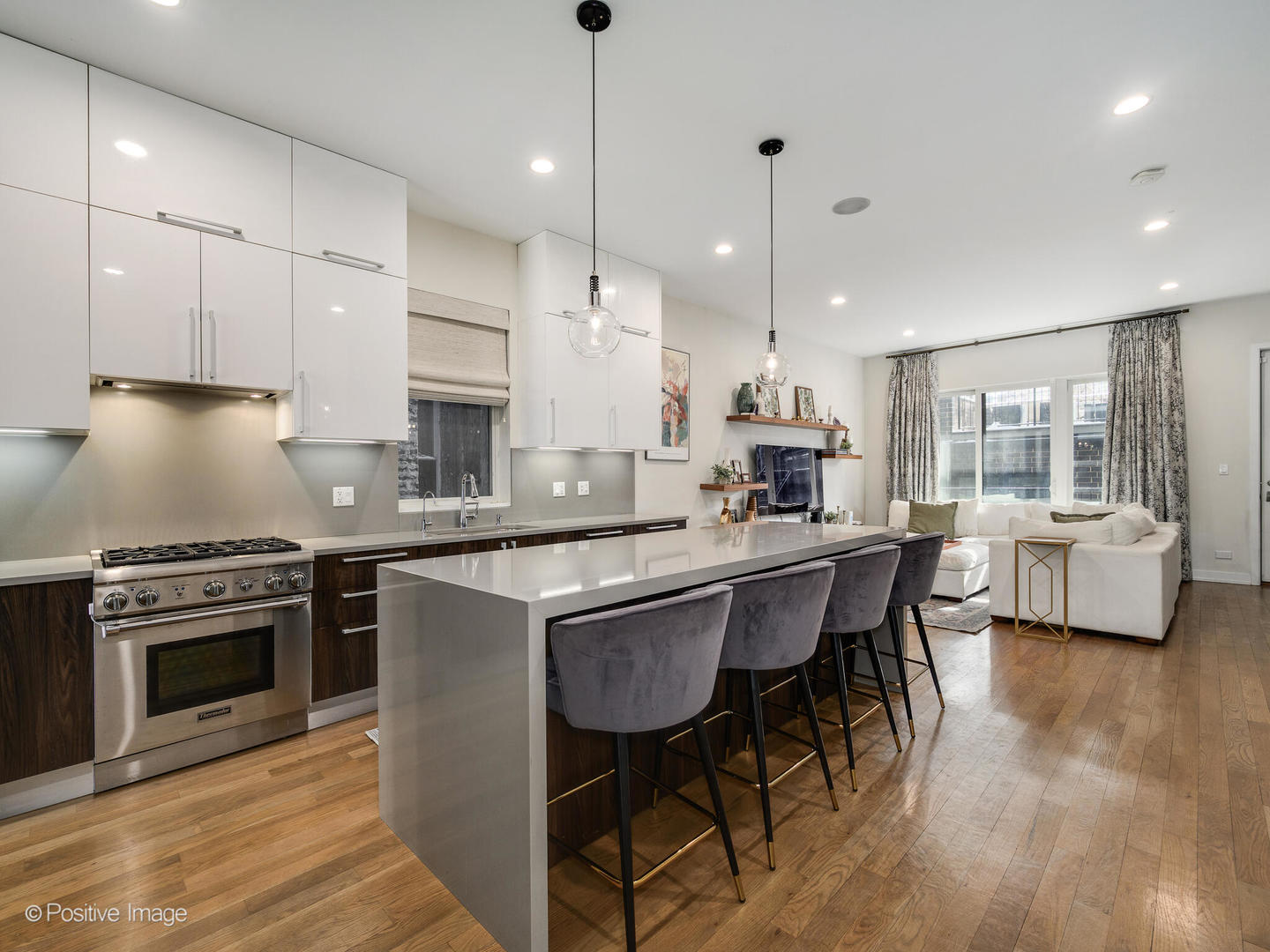 2239 W Armitage Avenue Unit: 1