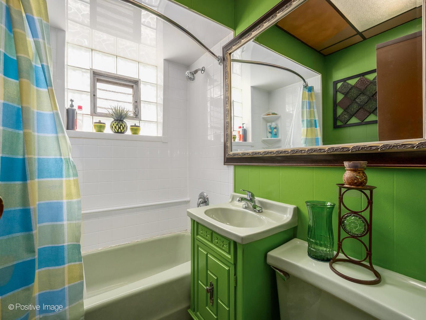 1510 Gunderson Avenue