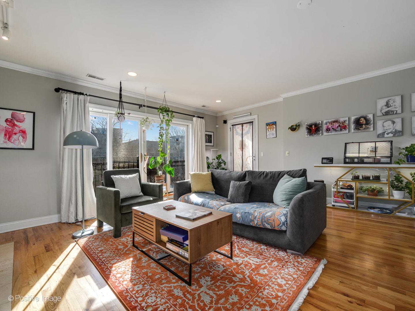 830 W Bradley Place Unit: 3S