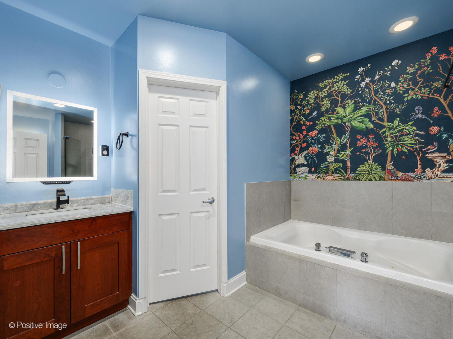 830 W Bradley Place Unit: 3S