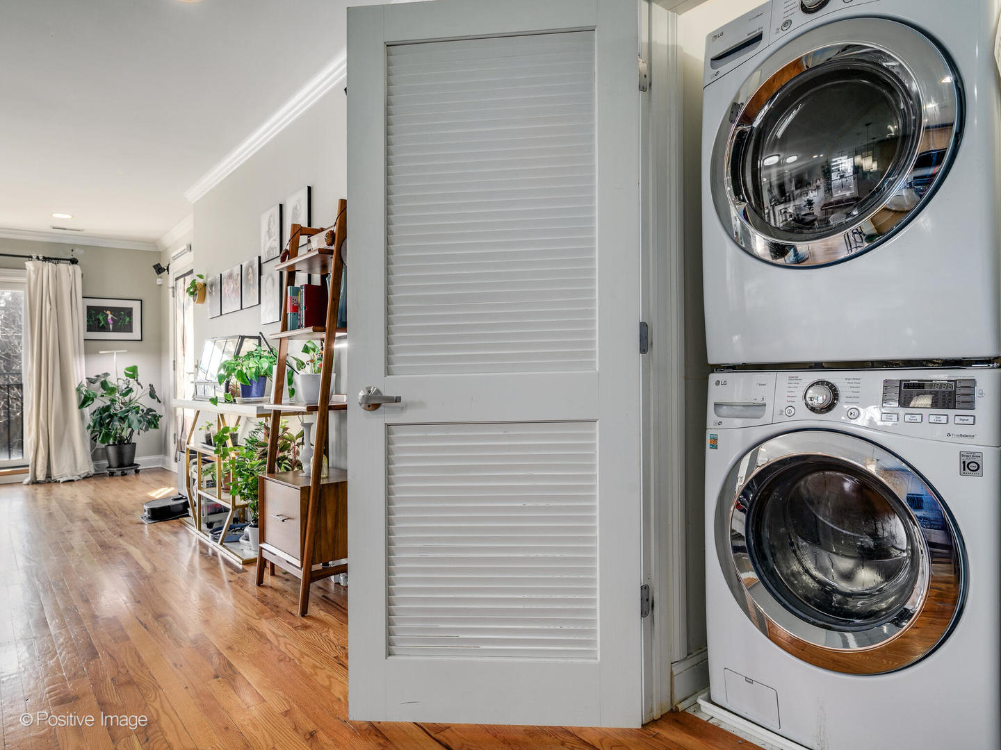 830 W Bradley Place Unit: 3S