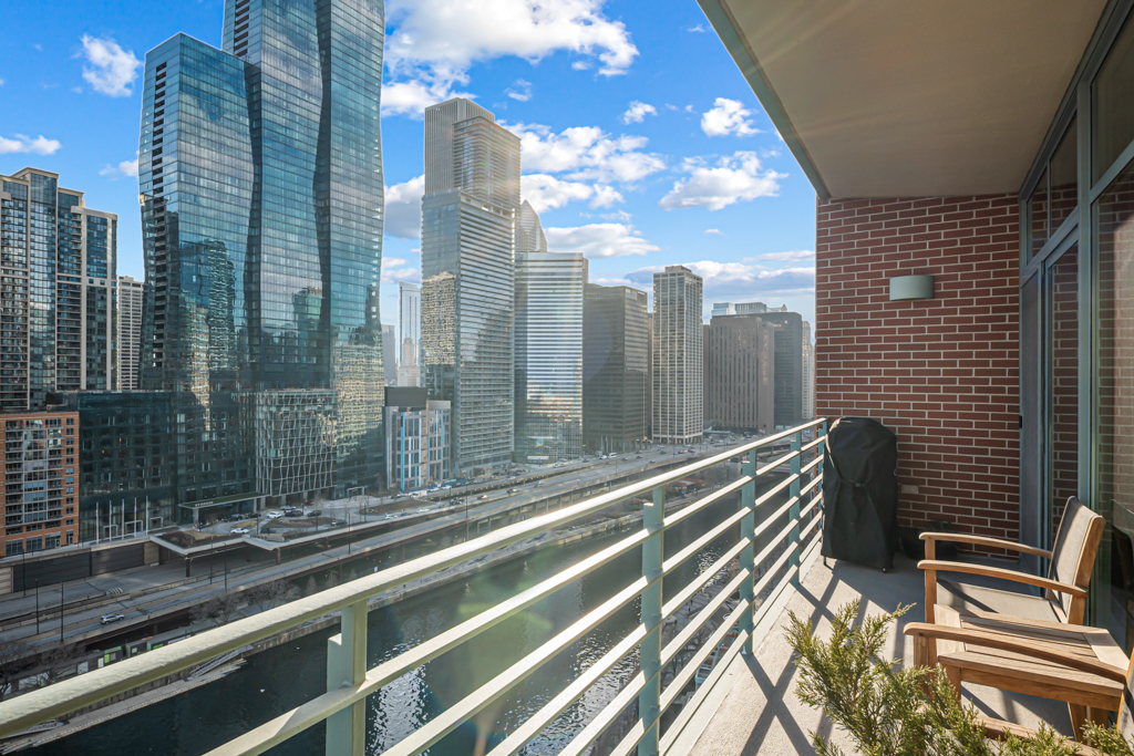 445 E NORTH WATER Street Unit: 2003