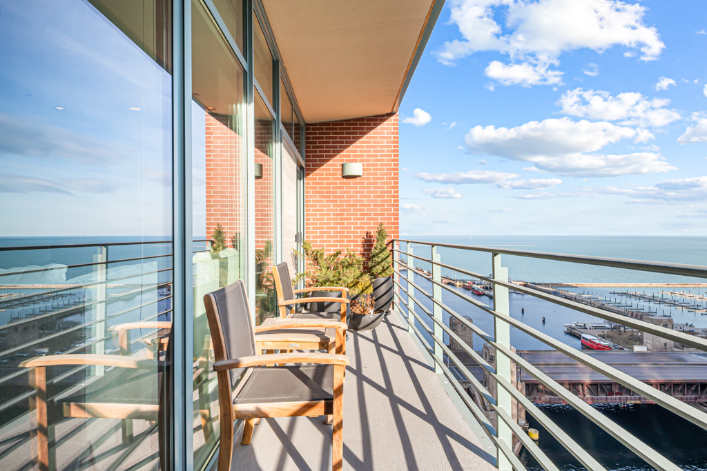 445 E NORTH WATER Street Unit: 2003