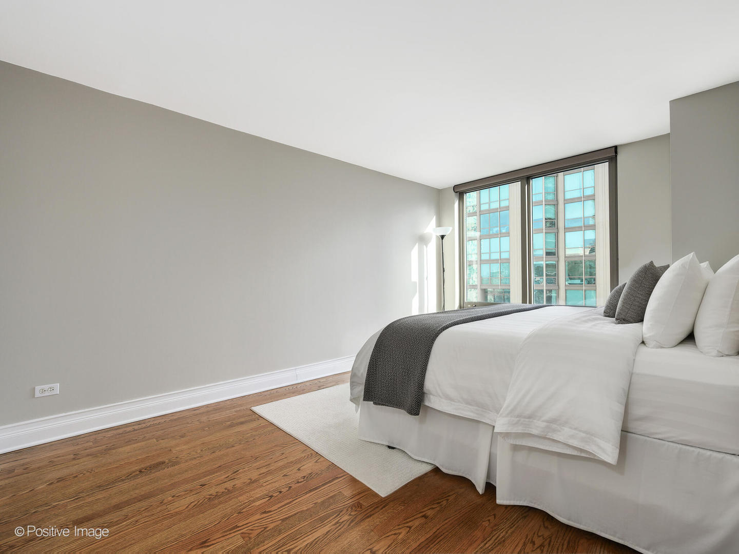 2 E Erie Street Unit: 1501