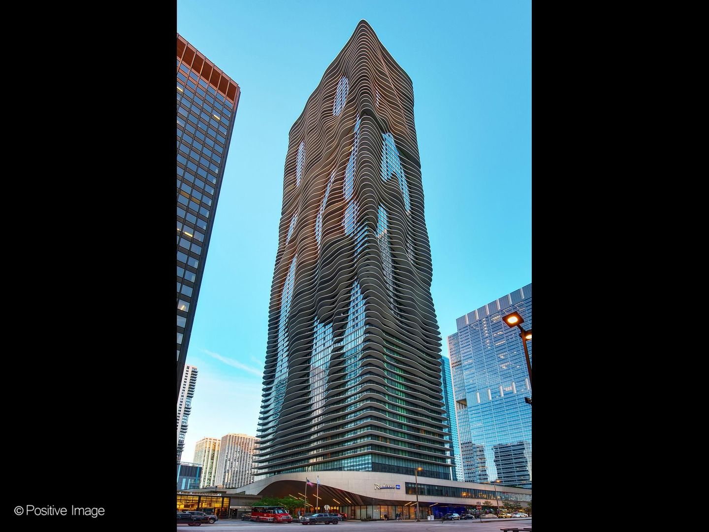 225 N Columbus Drive Unit: 6705