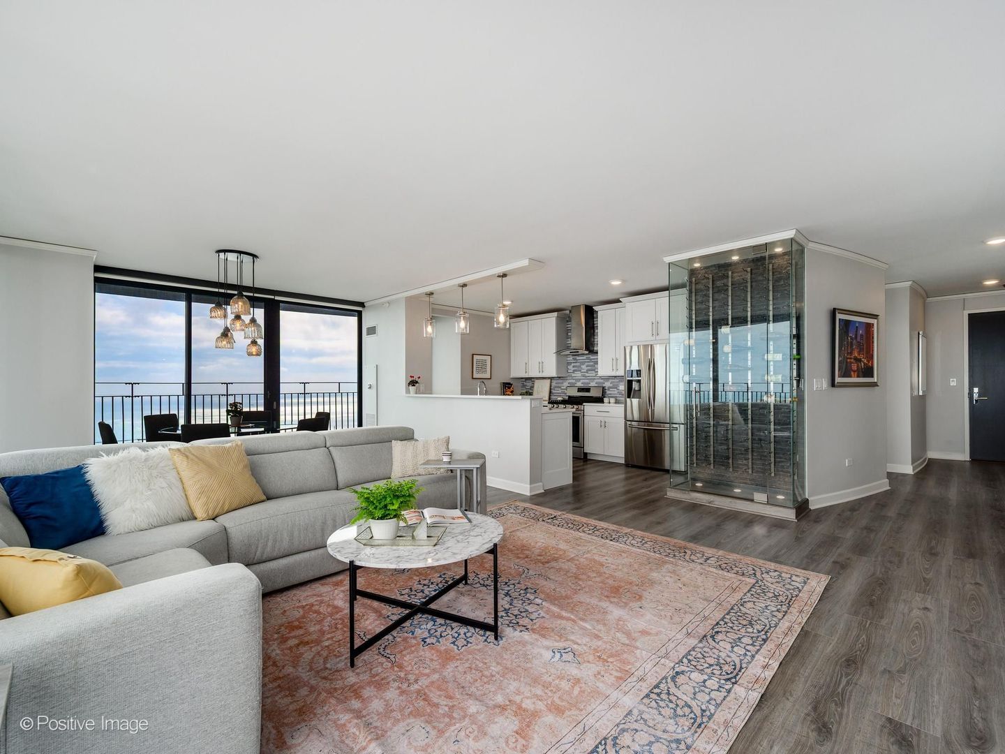 225 N Columbus Drive Unit: 6705