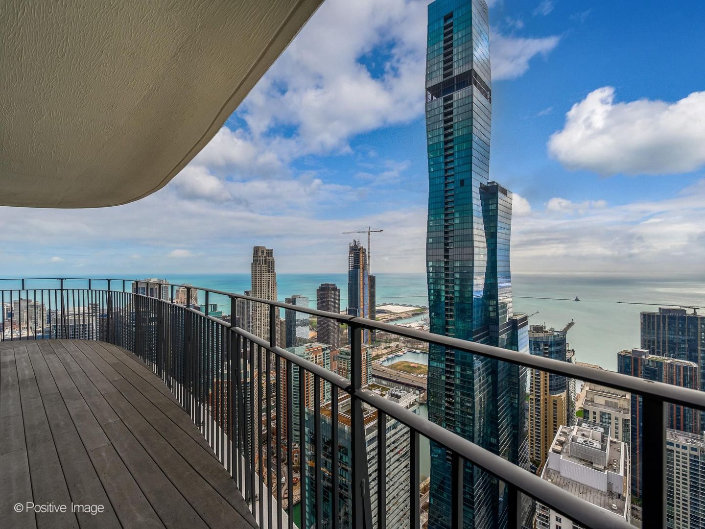 225 N Columbus Drive Unit: 6705