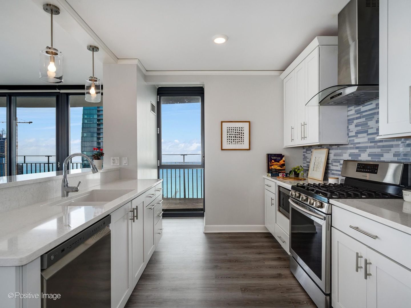 225 N Columbus Drive Unit: 6705