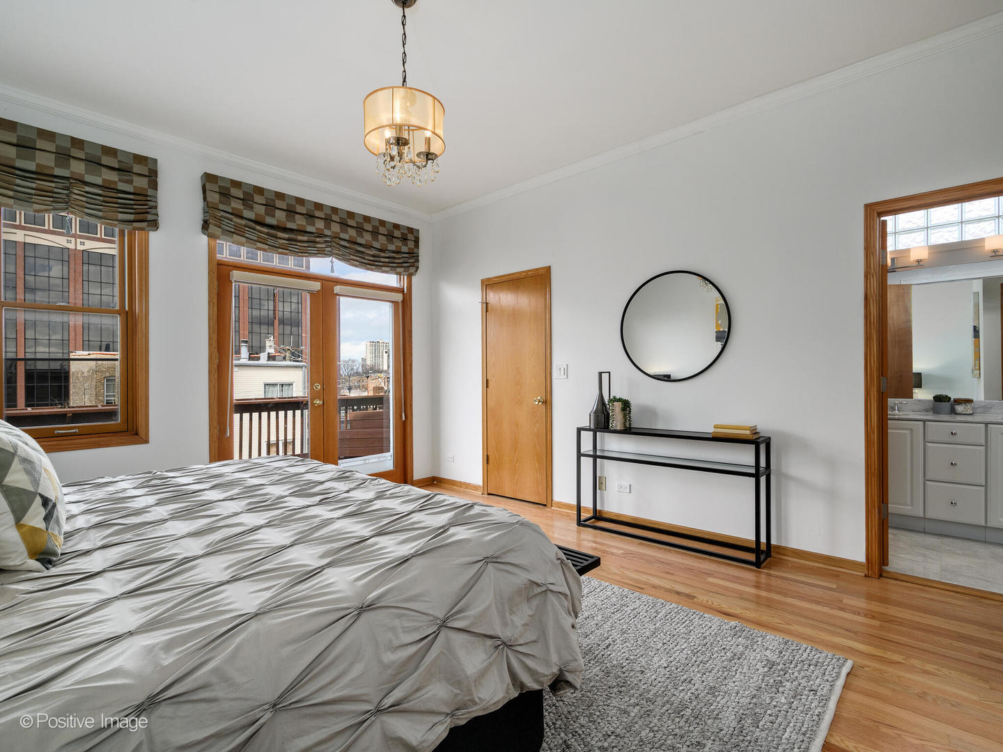 816 W Oakdale Avenue Unit: 3
