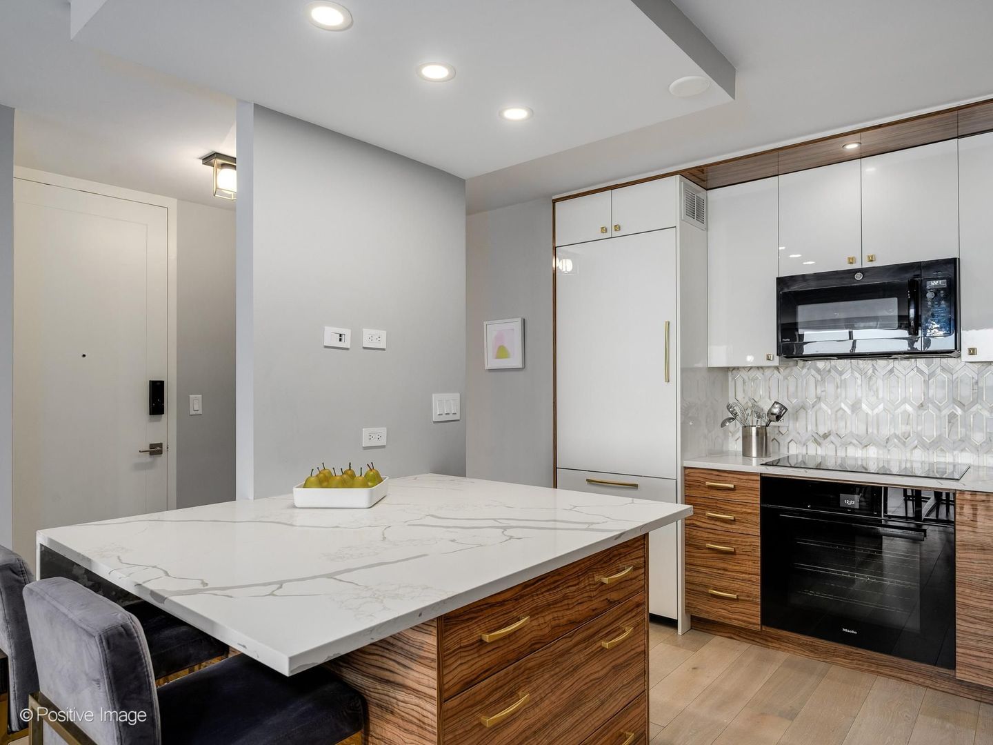 1440 N Lake Shore Drive Unit: 19BD