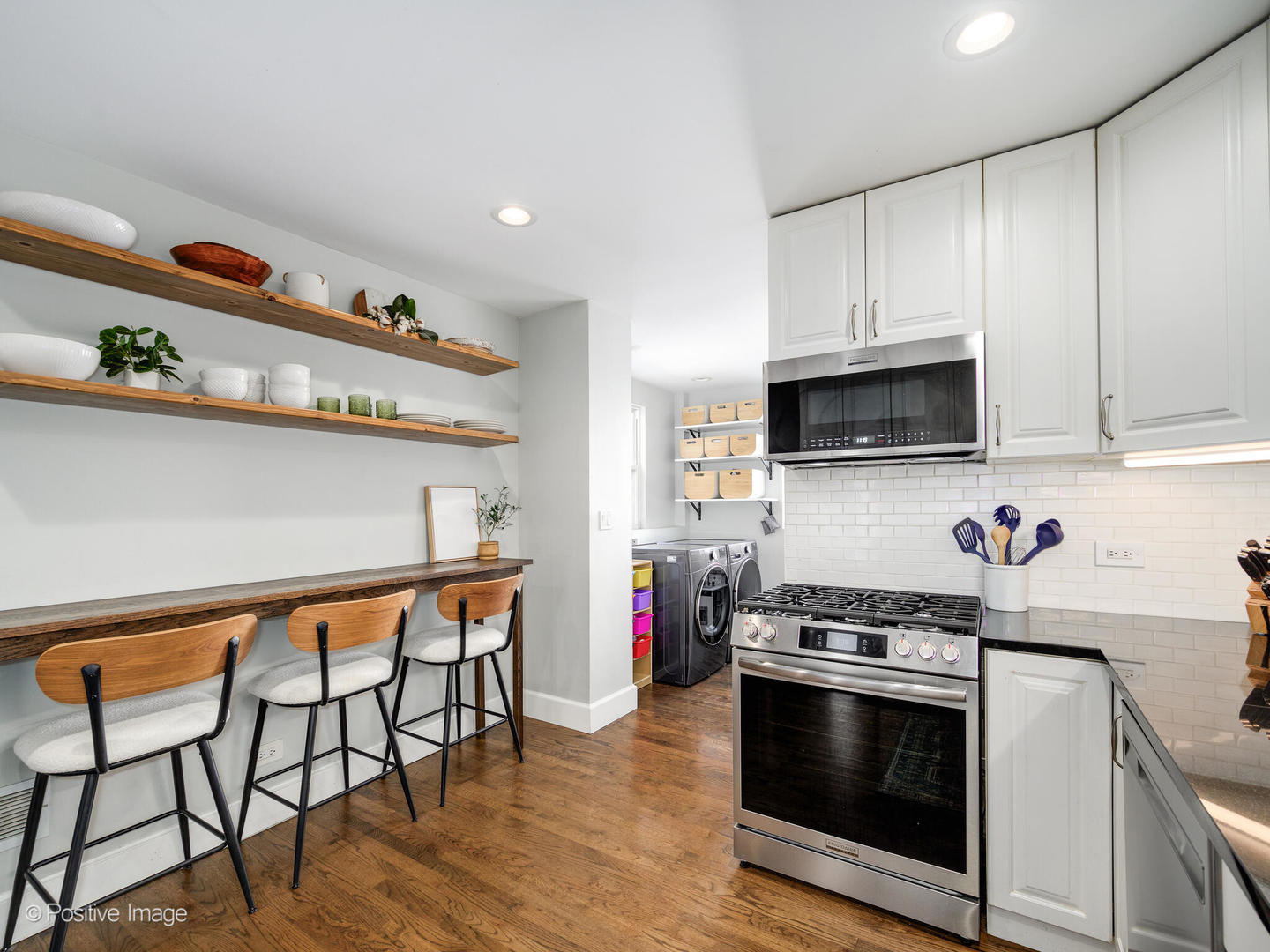 3903 N Seeley Avenue Unit: 3