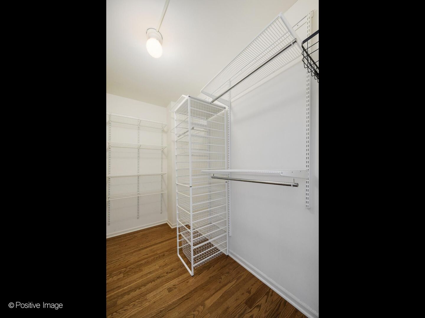 21 W Chestnut Street Unit: 901