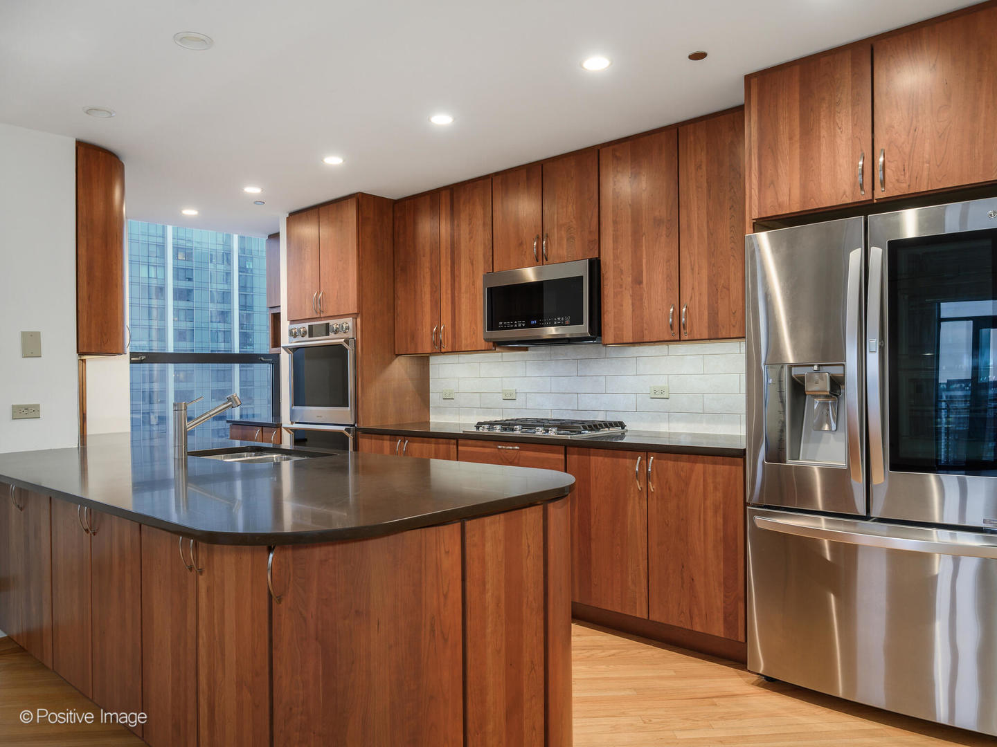 910 S Michigan Avenue Unit: 1811