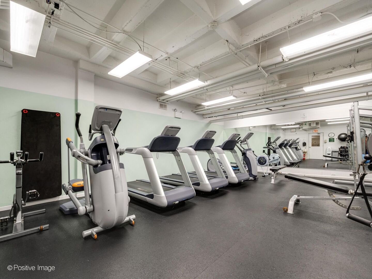 2000 N Lincoln Park W Street Unit: 908