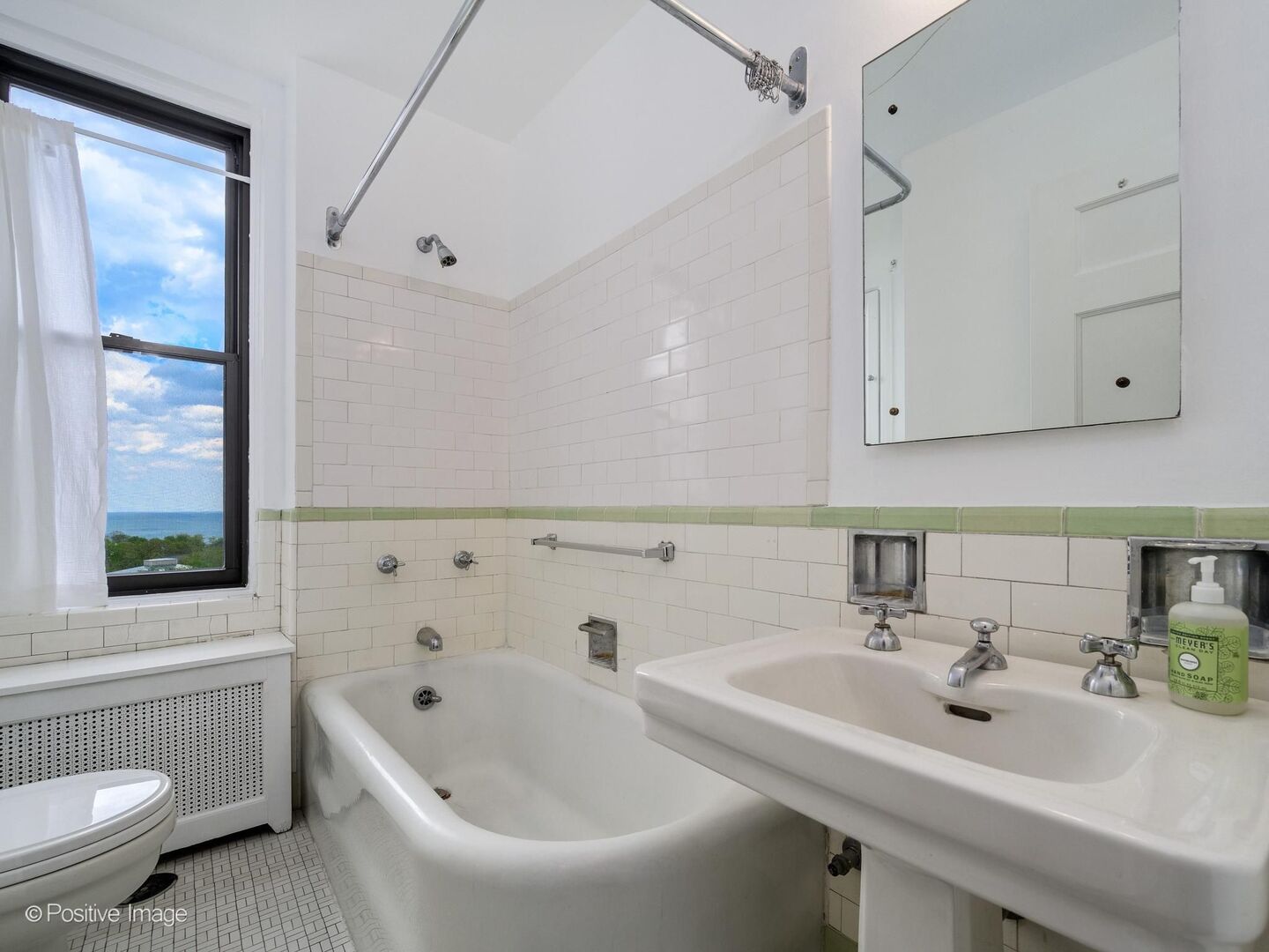 2000 N Lincoln Park W Street Unit: 908