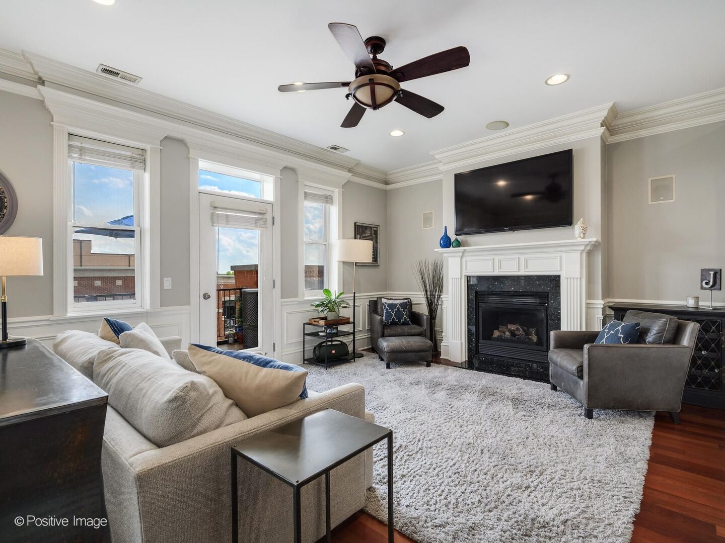 2222 W Belmont Avenue Unit: 503