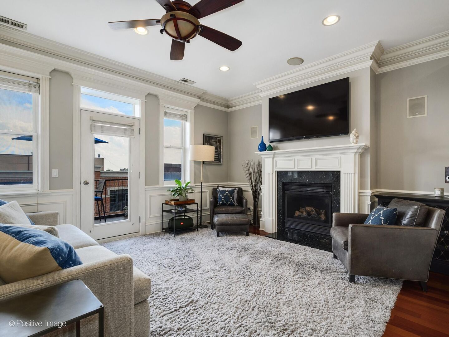 2222 W Belmont Avenue Unit: 503