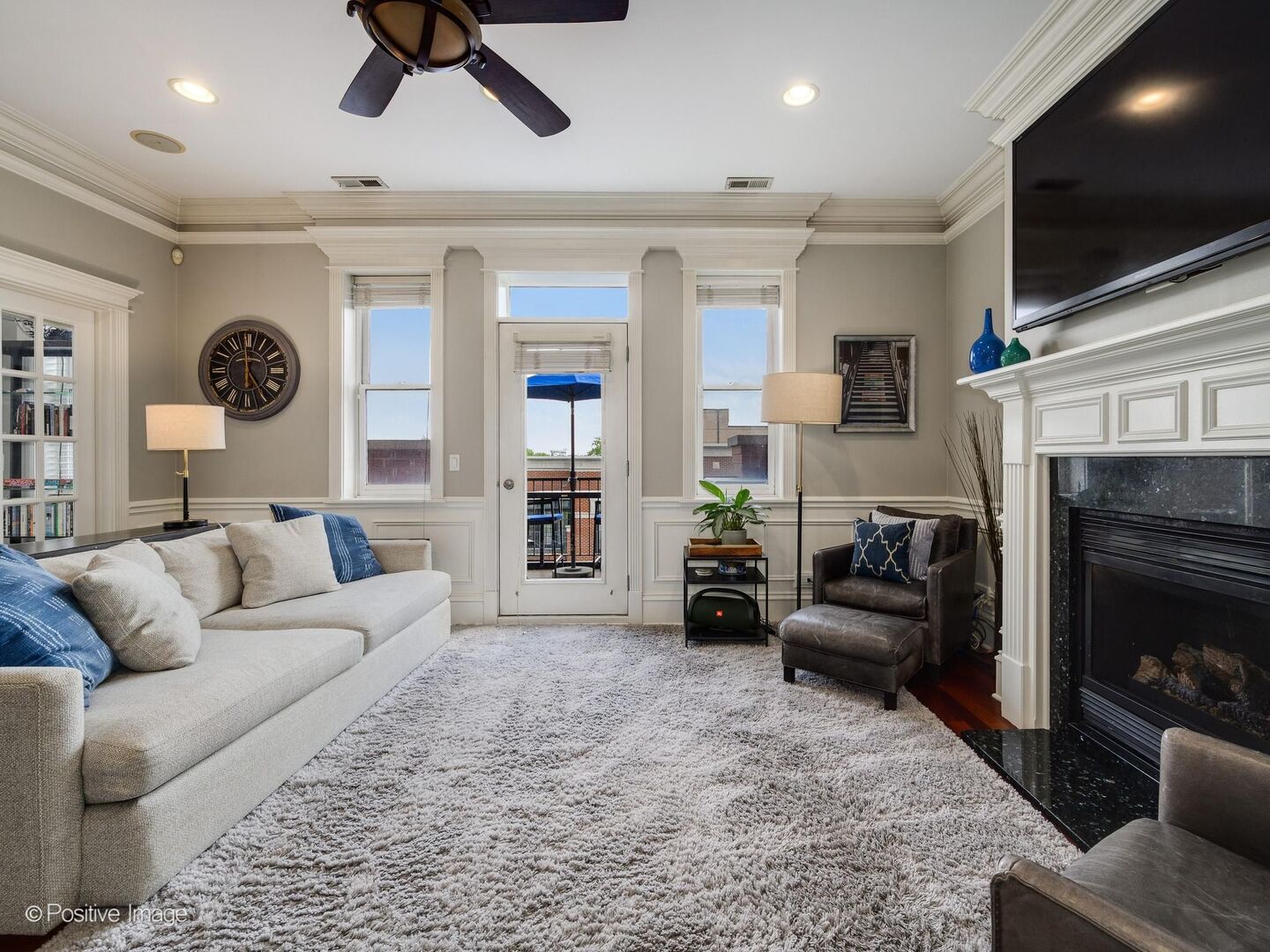 2222 W Belmont Avenue Unit: 503