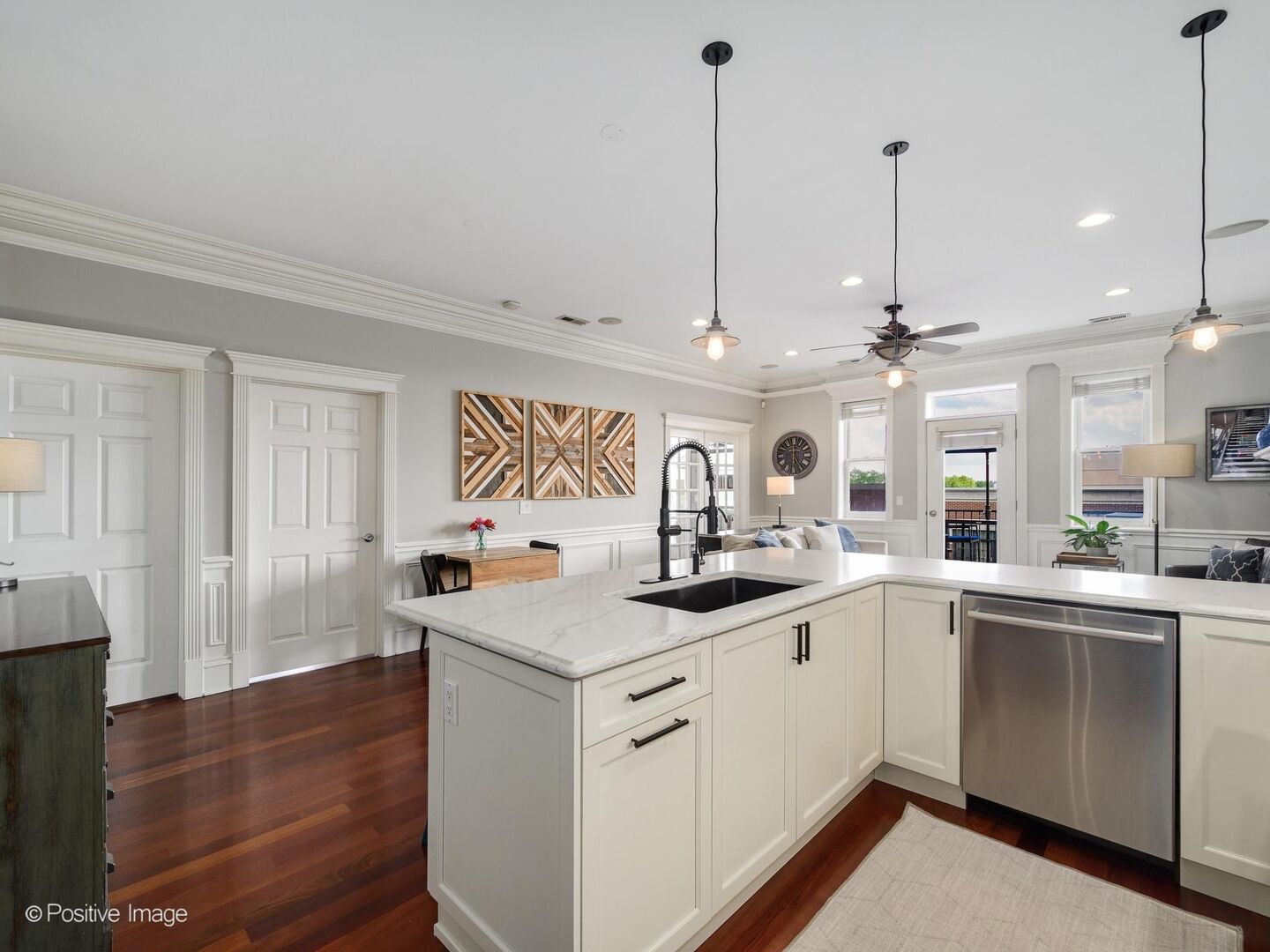 2222 W Belmont Avenue Unit: 503