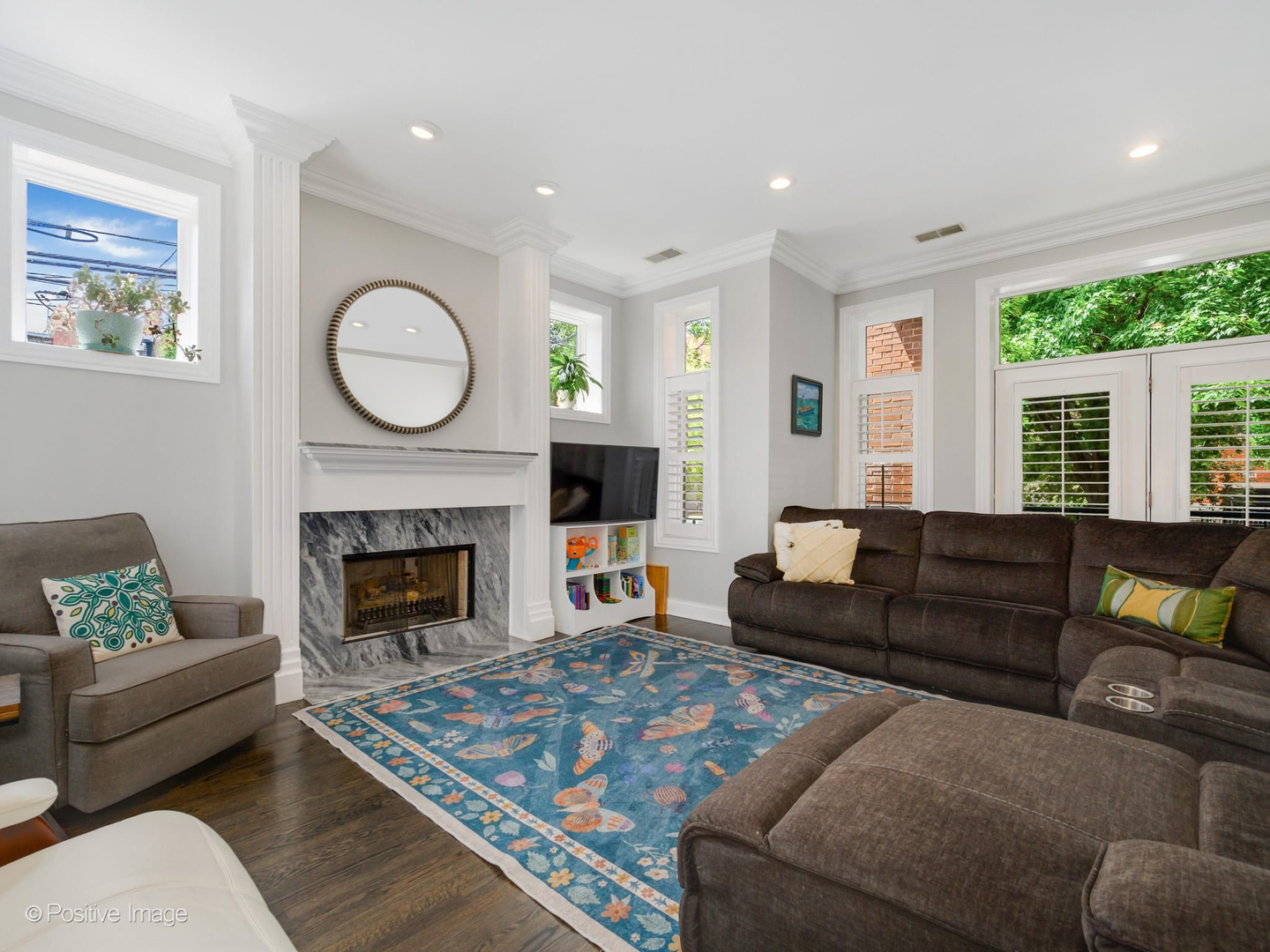 1615 N Claremont Avenue Unit: 1S