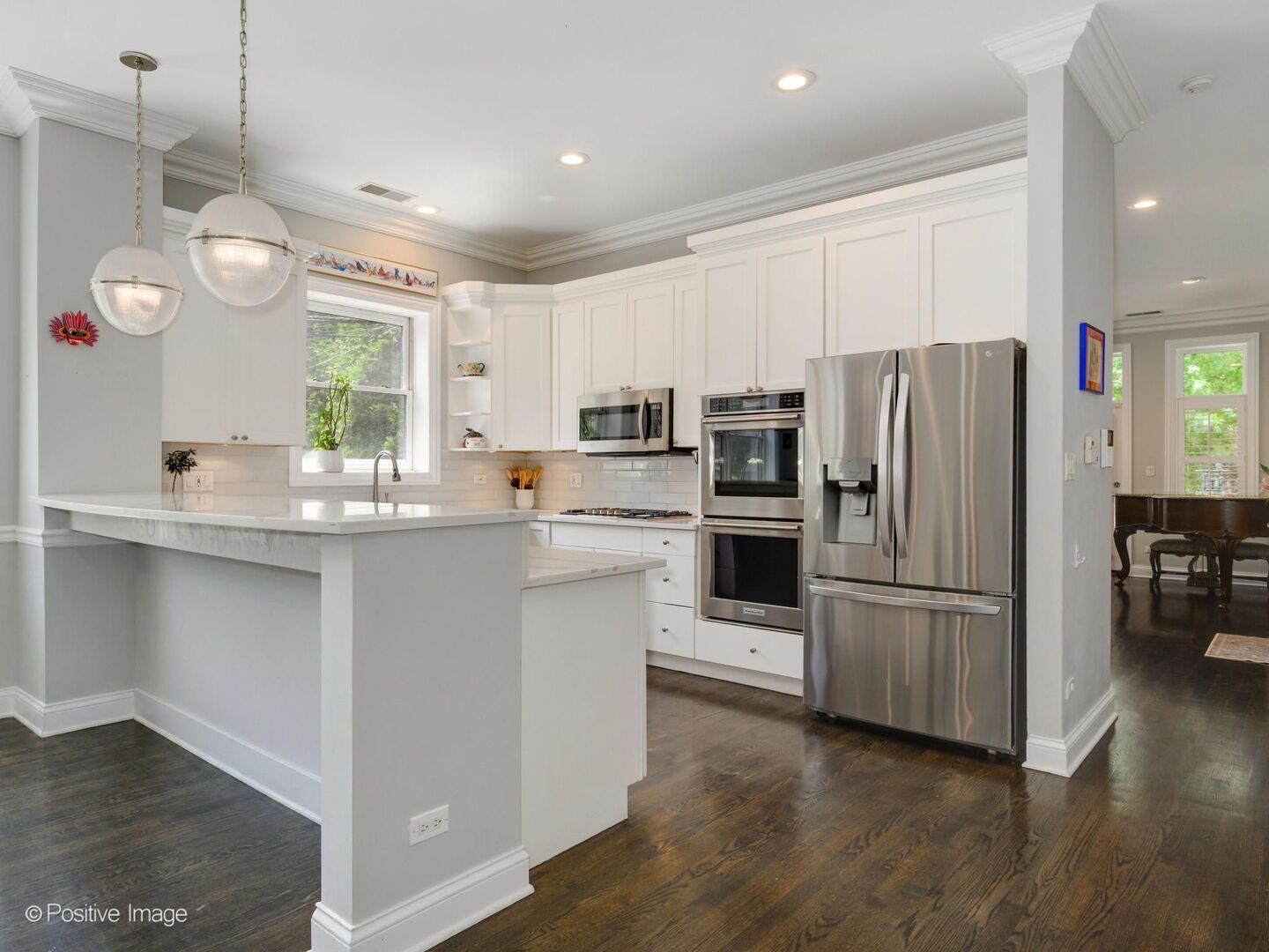 1615 N Claremont Avenue Unit: 1S