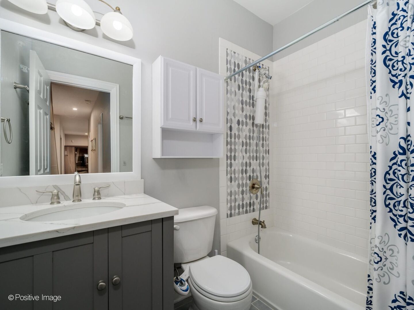 1615 N Claremont Avenue Unit: 1S