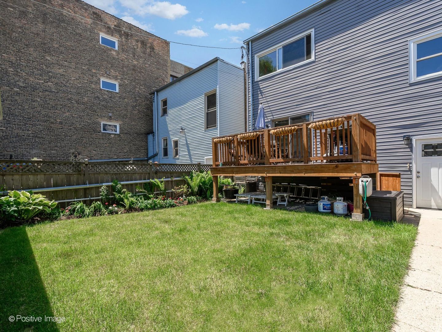 4421 N Troy Street