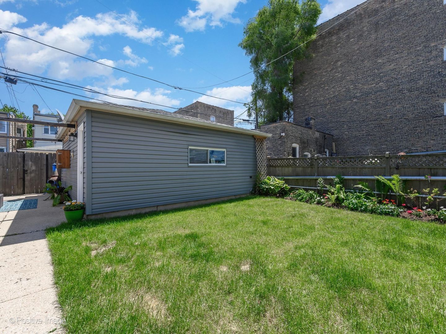 4421 N Troy Street