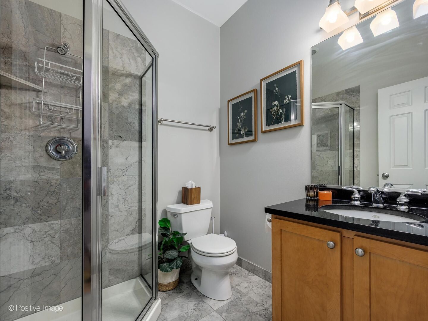 825 W Eastwood Avenue Unit: 3E