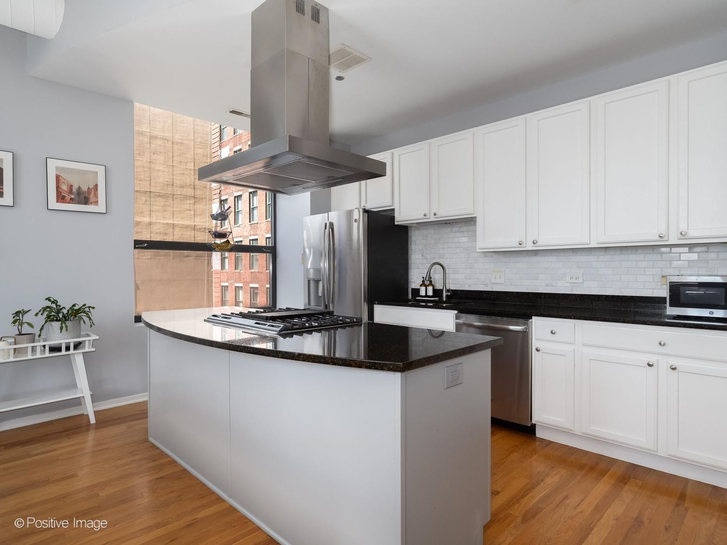 910 S Michigan Avenue Unit: 611