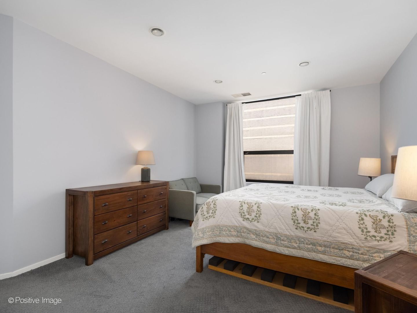 910 S Michigan Avenue Unit: 611