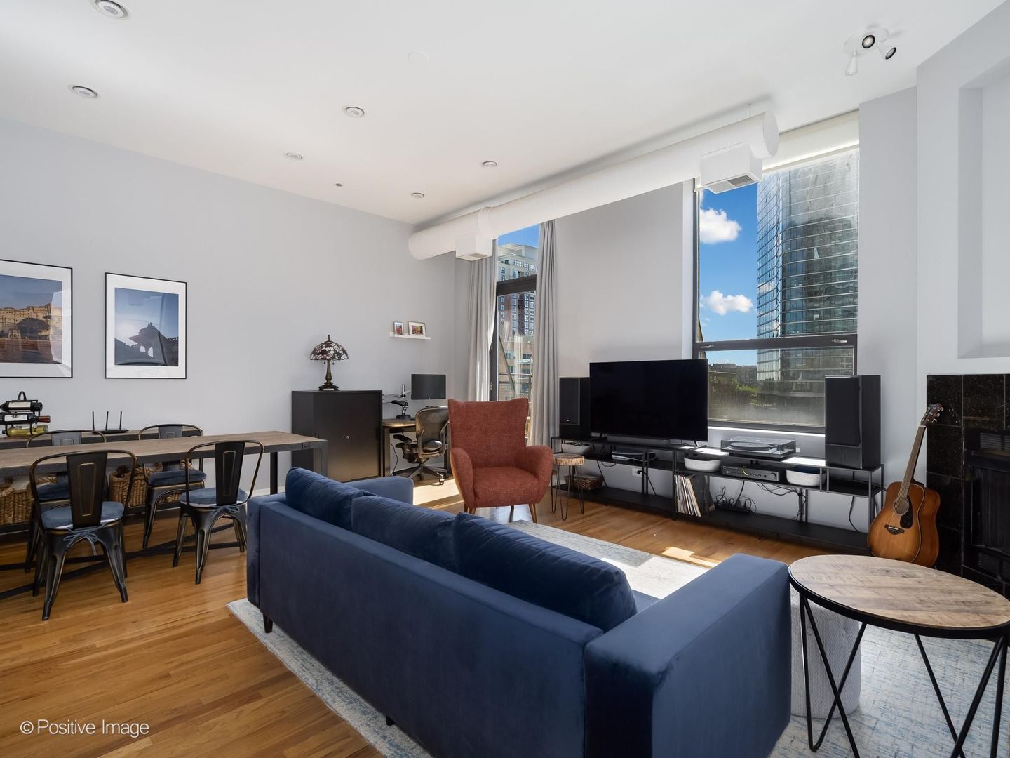 910 S Michigan Avenue Unit: 611