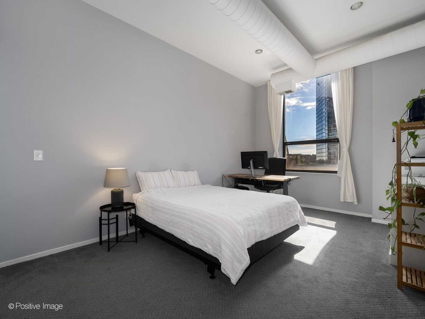 910 S Michigan Avenue Unit: 611