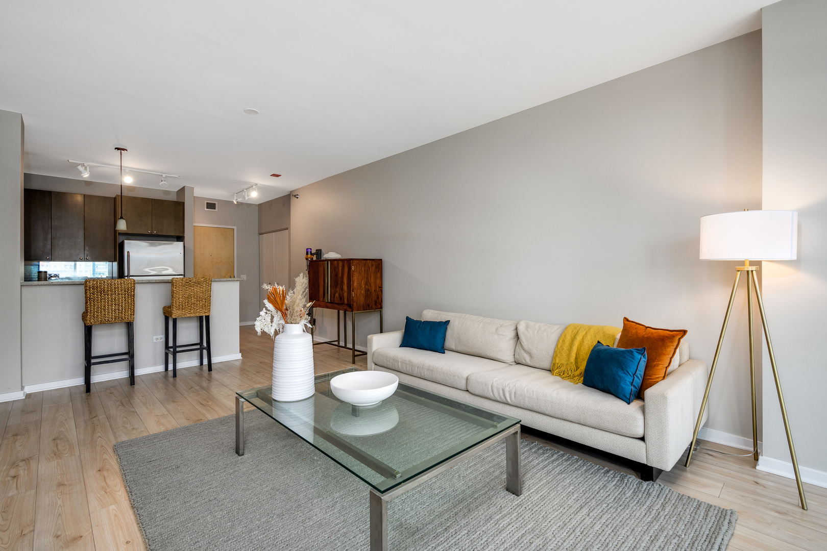 125 S GREEN Street Unit: 604A