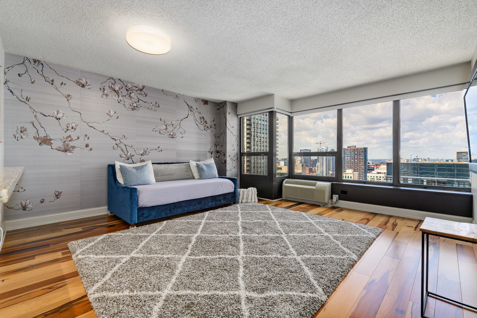30 E Huron Street Unit: 3105