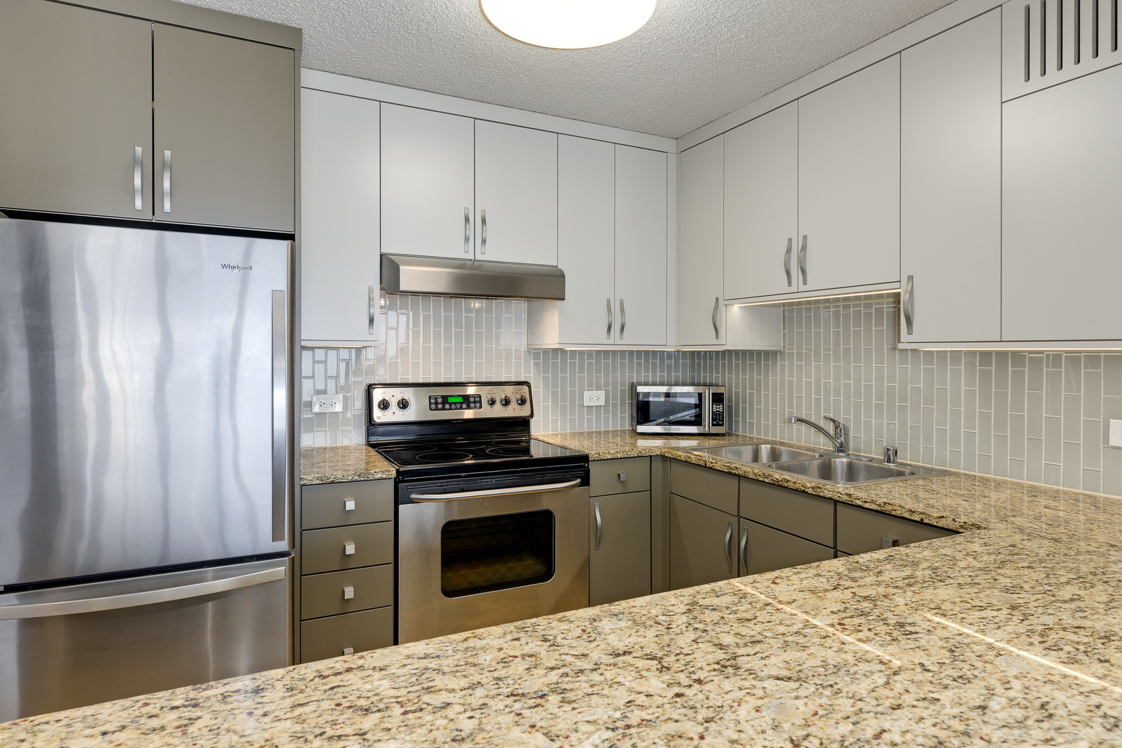 30 E Huron Street Unit: 3105