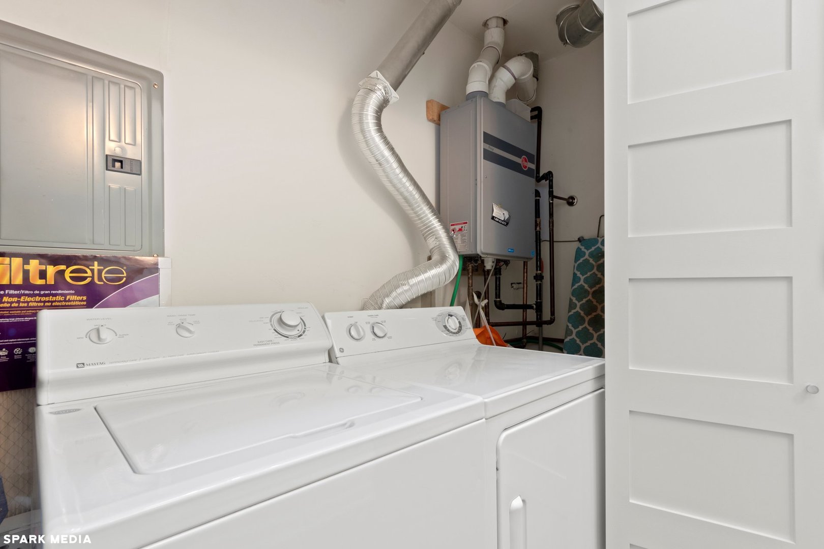 353 W Chicago Avenue Unit: 4E