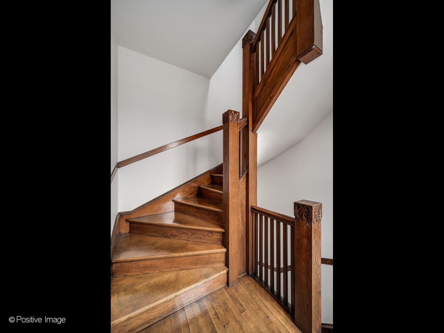 925 W 31st Place