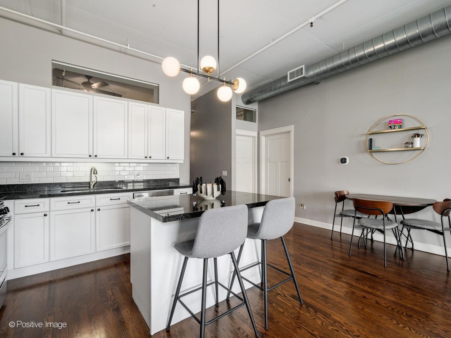 1301 W Madison Street Unit: 407