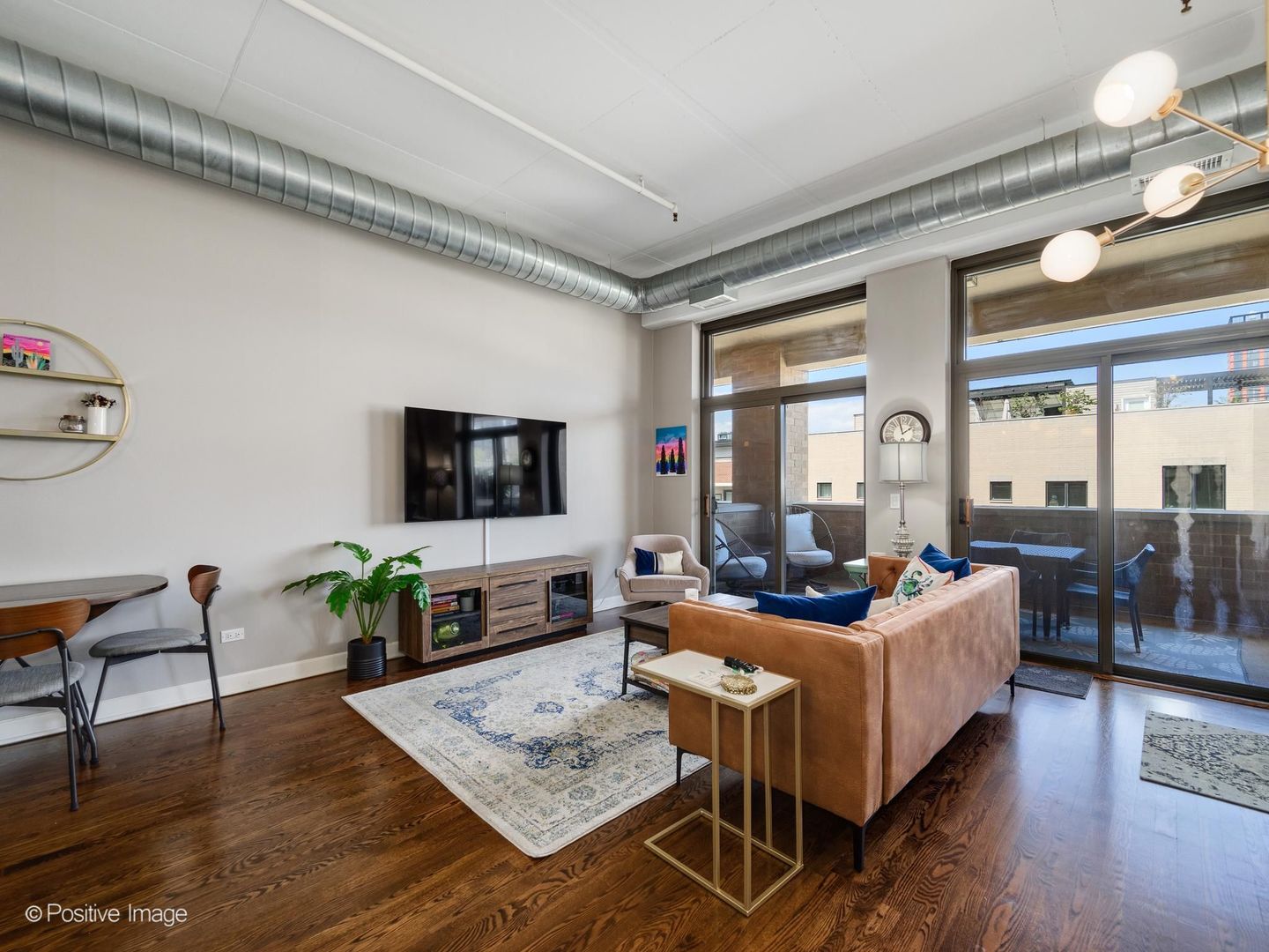 1301 W Madison Street Unit: 407