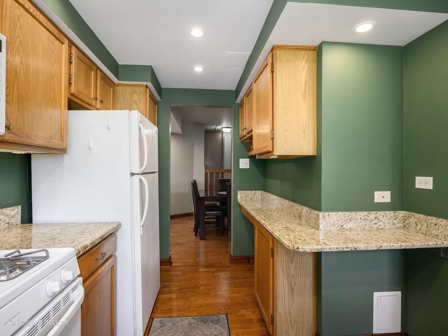 17242 Ridgeland Avenue Unit: 2N