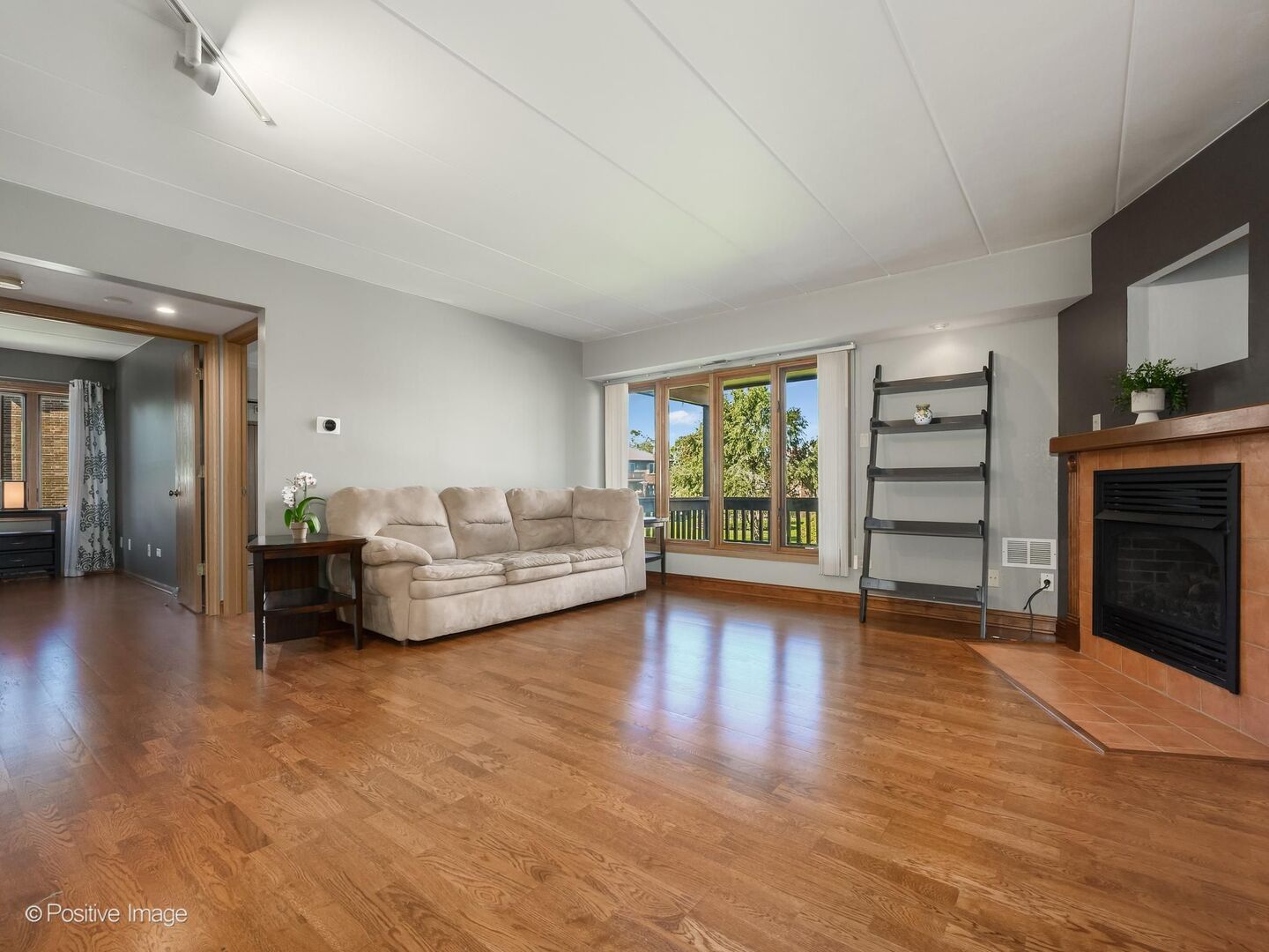 17242 Ridgeland Avenue Unit: 2N