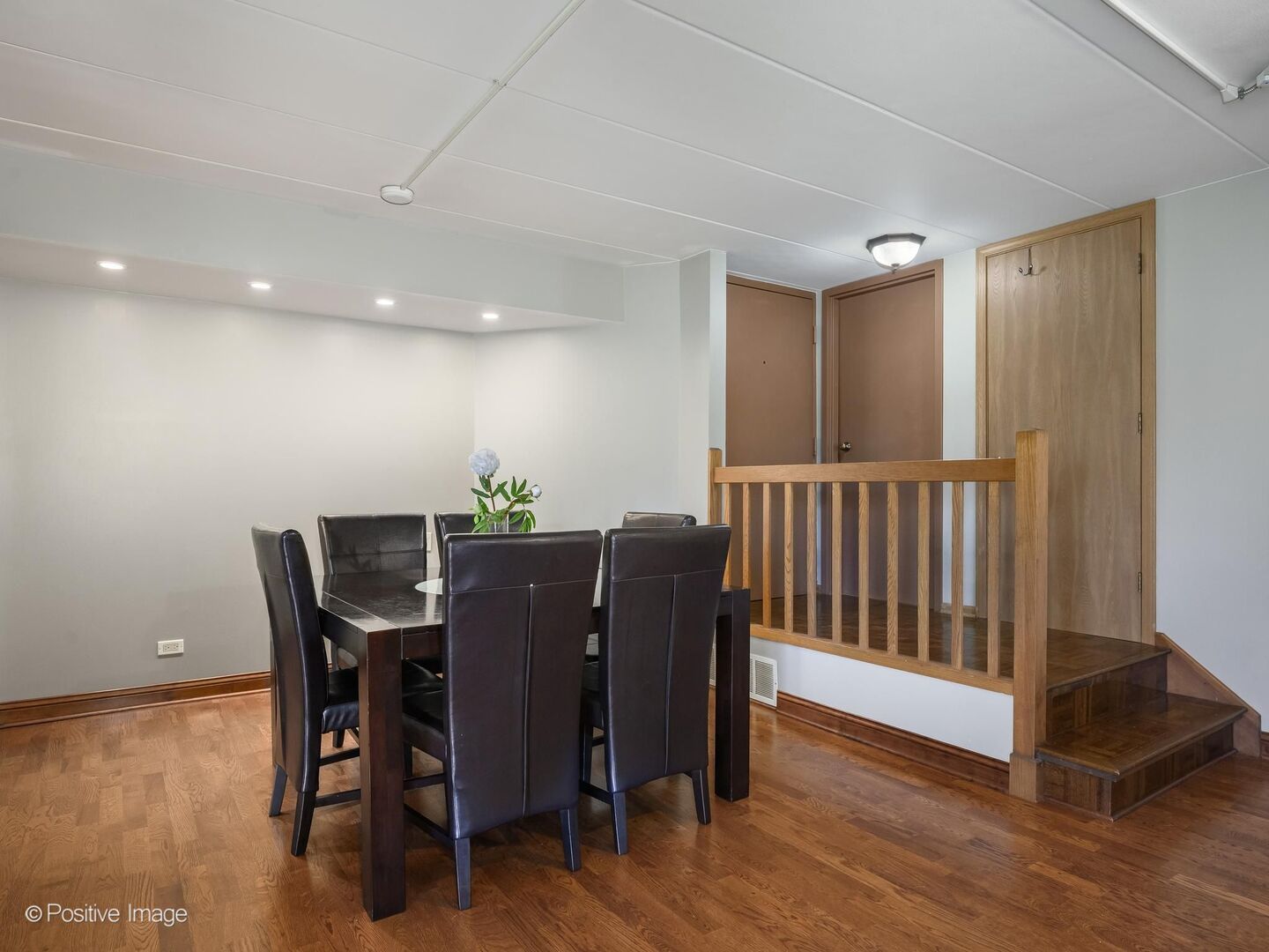 17242 Ridgeland Avenue Unit: 2N