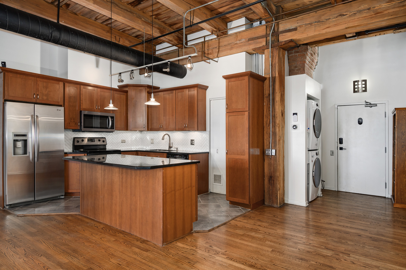 331 S PEORIA Street Unit: 405