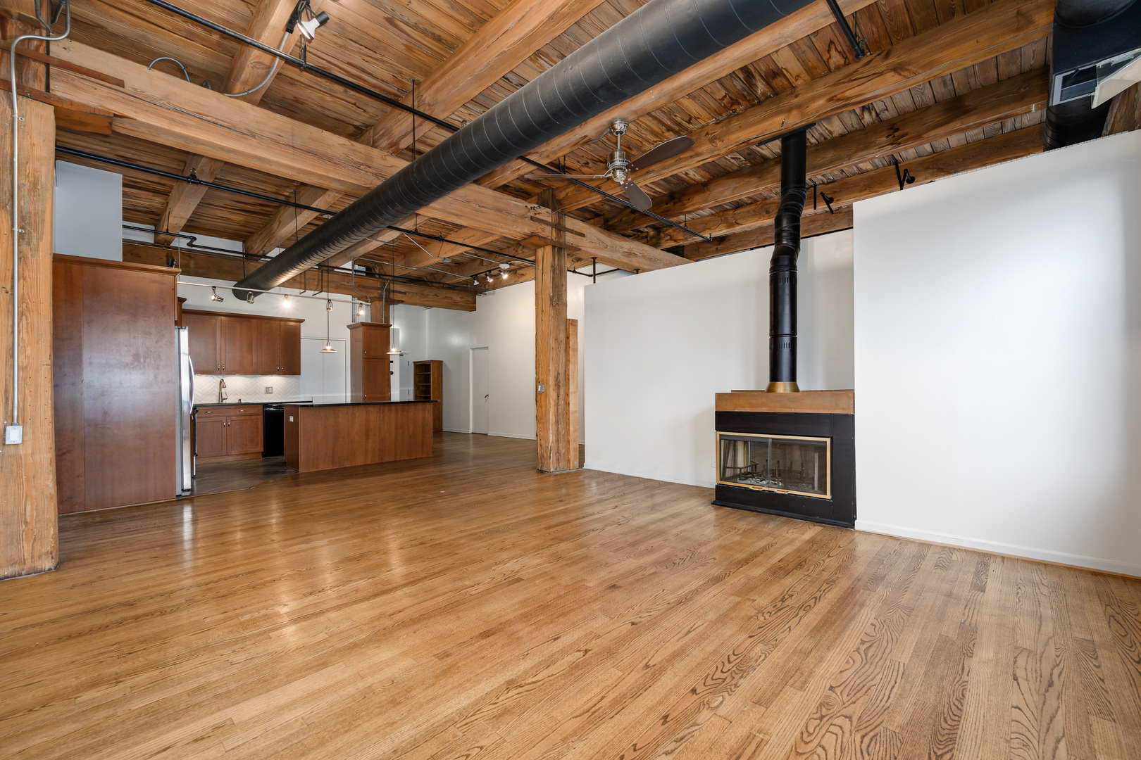 331 S PEORIA Street Unit: 405