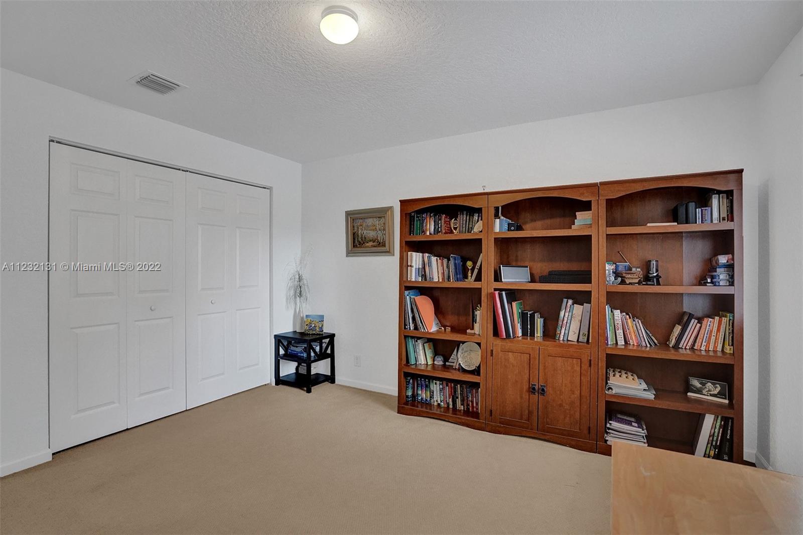 1239 Leeward Way