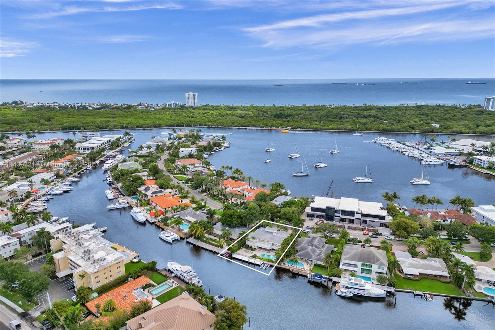 1247 Seminole Dr Unit: 1247