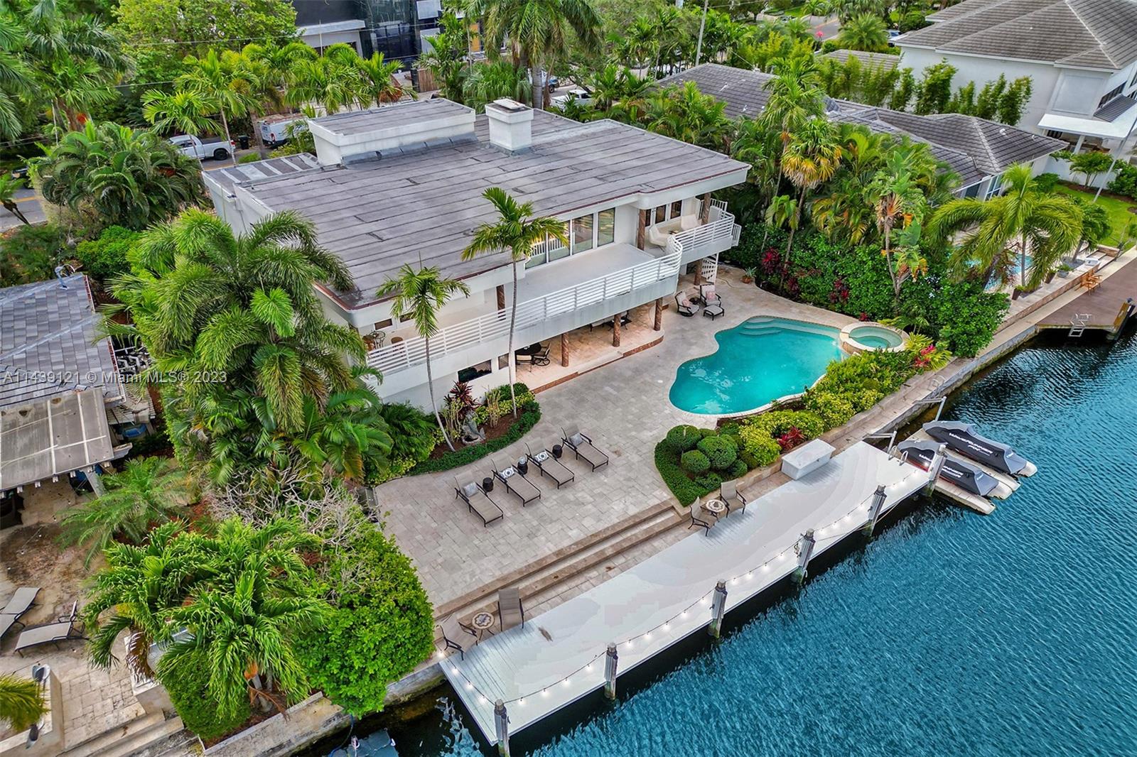 1247 Seminole Dr Unit: 1247